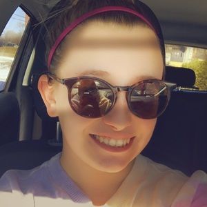 Meet your Posher, Toni